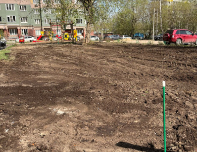 Планировка дворовой территории, выравнивание грунтом - 1